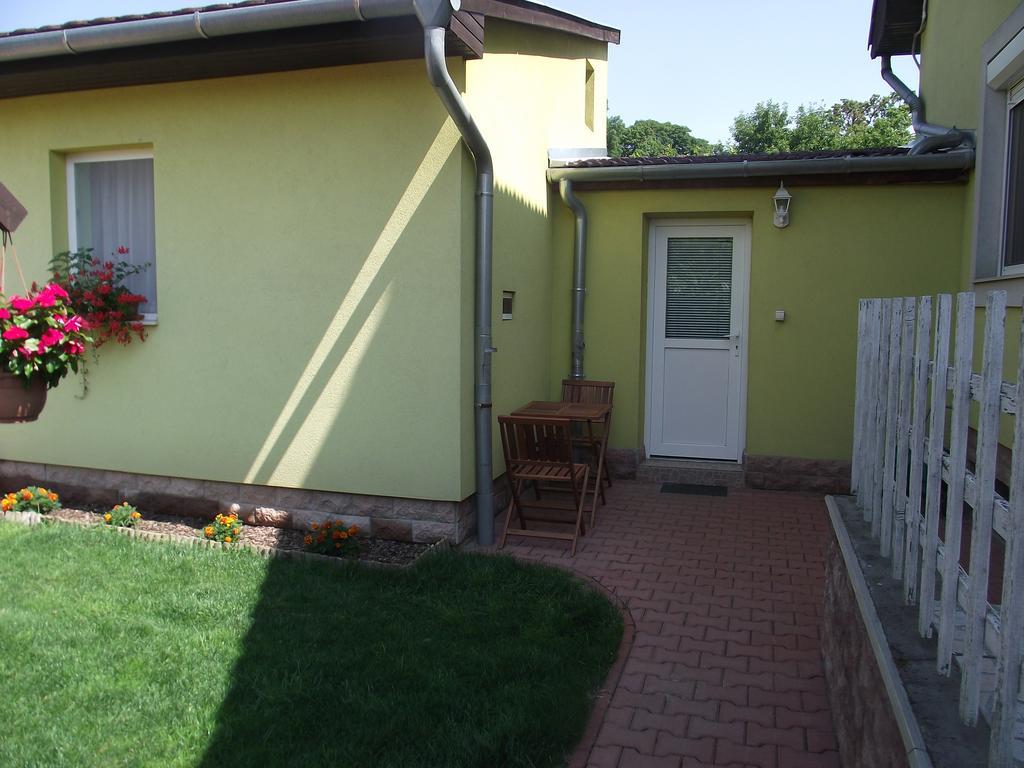 Apartman Kaszas Garden Mosonmagyaróvár Exterior foto